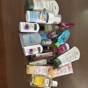 Assorted beauty items